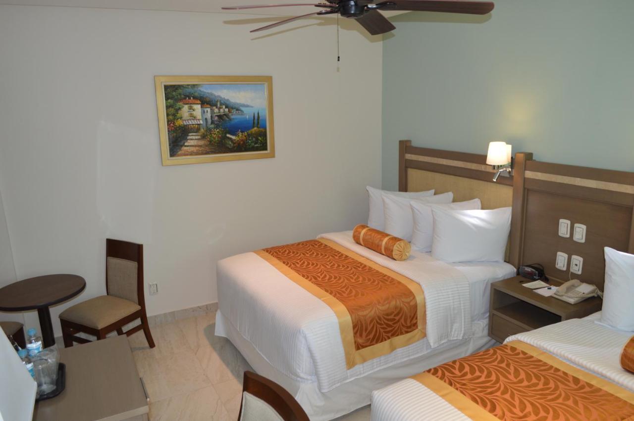 Hotel Villa Magna Poza Rica Εξωτερικό φωτογραφία