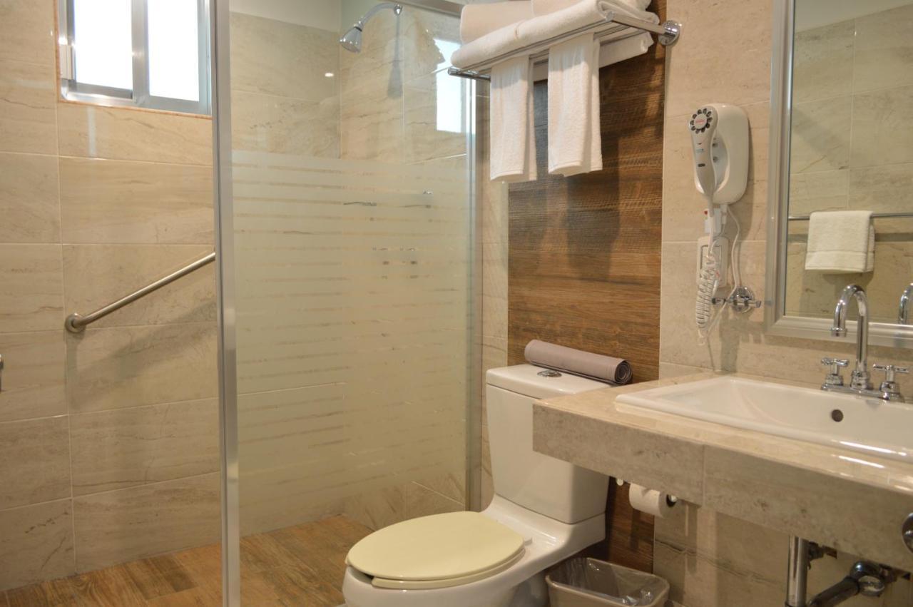 Hotel Villa Magna Poza Rica Εξωτερικό φωτογραφία
