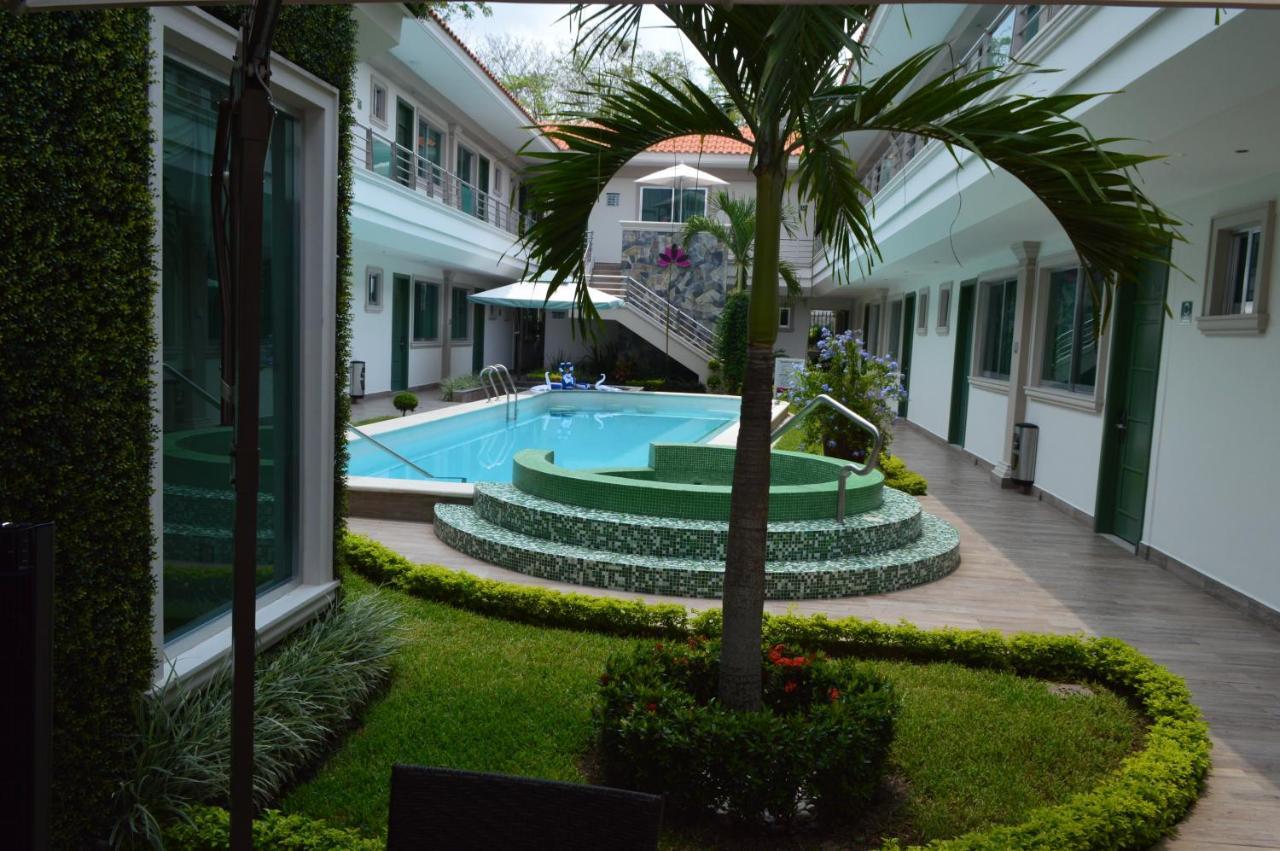 Hotel Villa Magna Poza Rica Εξωτερικό φωτογραφία